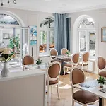 Hotel Moris Boutique 2*