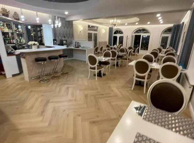 Hotel Moris Boutique 2*