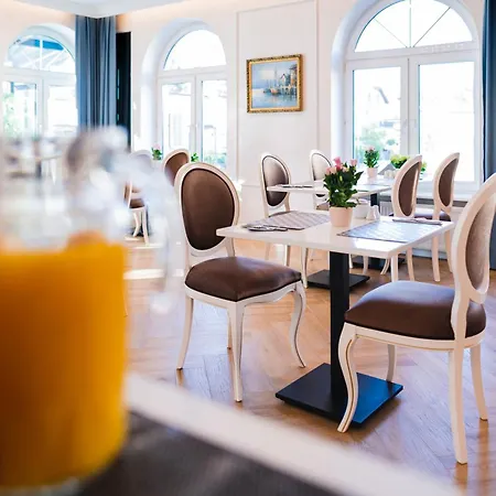 Moris Boutique Hotel 2*