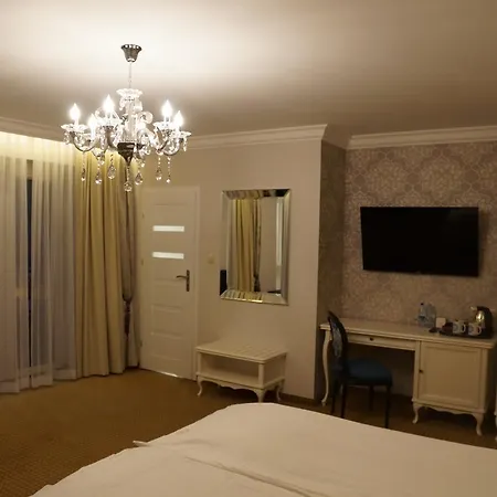 Moris Boutique Hotel 2*