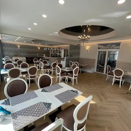 Moris Boutique Hotel 2*